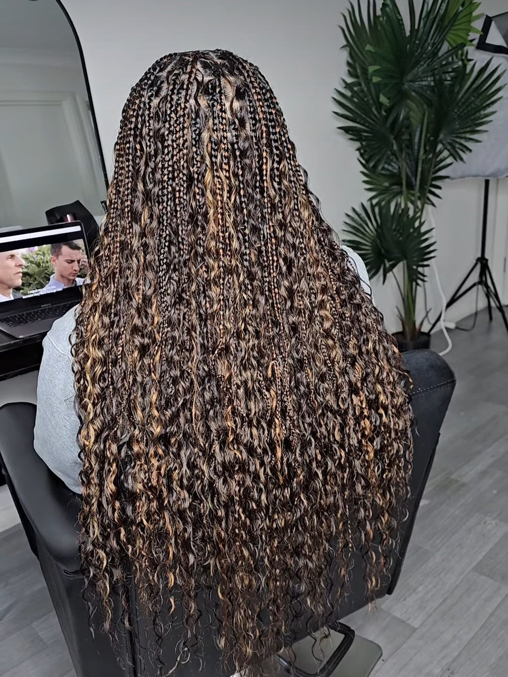 Espresso glow - Curly Hair - $30